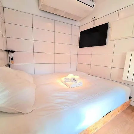 Independant Avec Jardin Privatif Apartment Fontenay-aux-Roses
